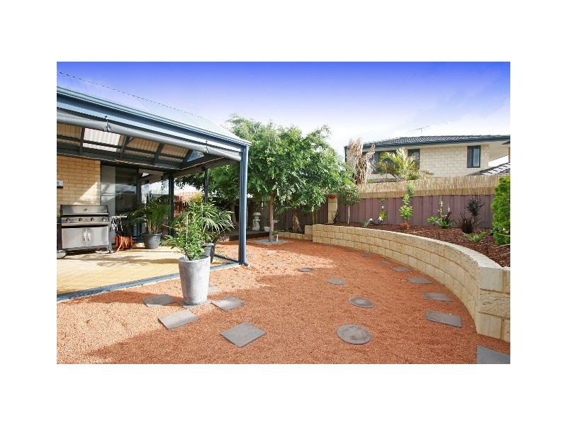 5 Peel Way, Mindarie WA 6030