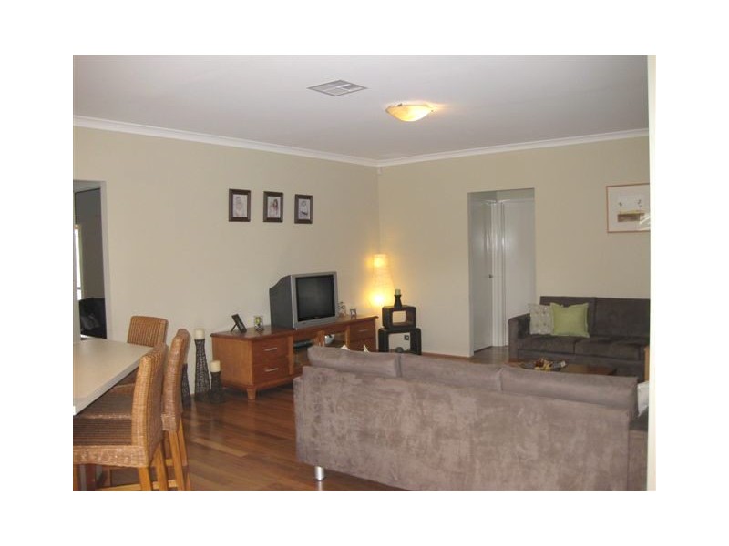 44  Barmouth Loop, Butler WA 6036