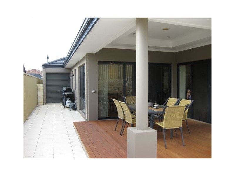 44  Barmouth Loop, Butler WA 6036