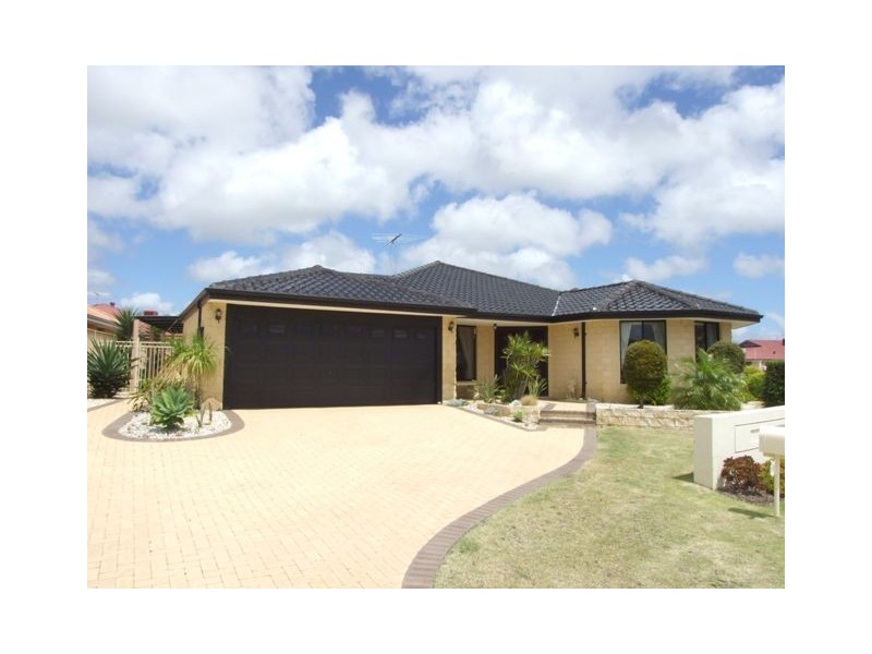 86  Golf Links Drive, Carramar WA 6031