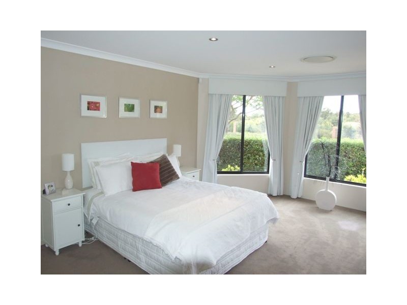 86  Golf Links Drive, Carramar WA 6031