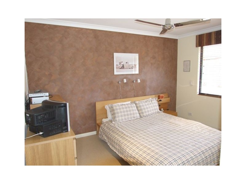 86  Golf Links Drive, Carramar WA 6031