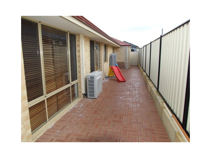 6 Salamanca Turn, Clarkson WA 6030
