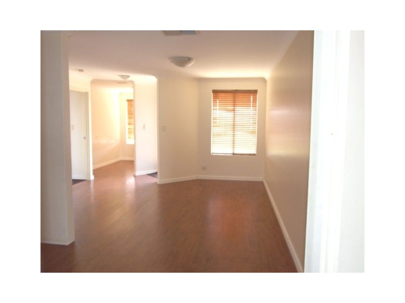 5 Adelong Circuit, Merriwa WA 6030