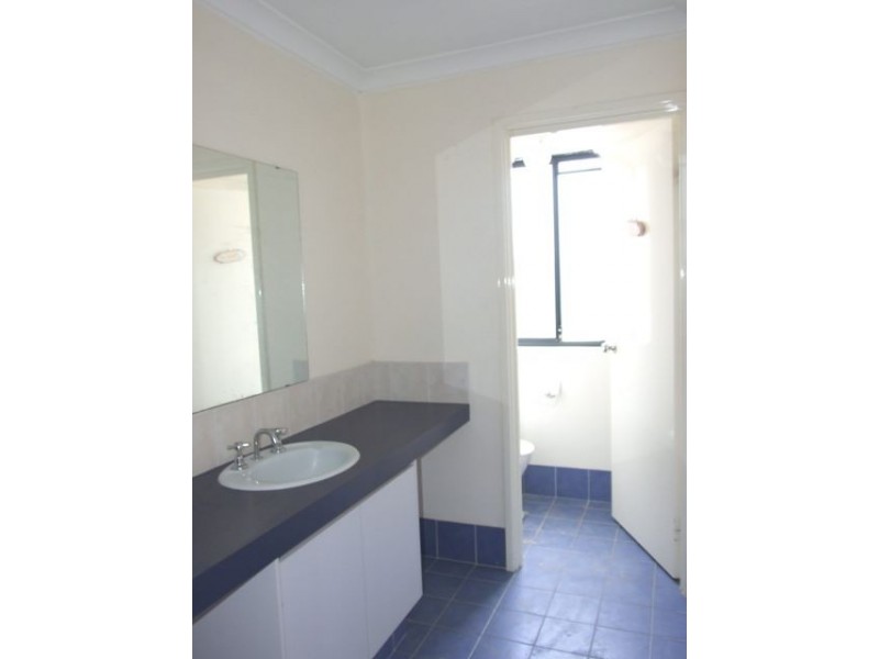 5 Adelong Circuit, Merriwa WA 6030