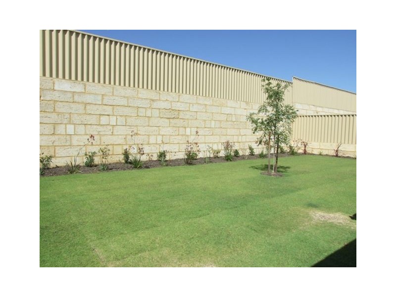 17  Shelburne Garden, Ridgewood WA 6030