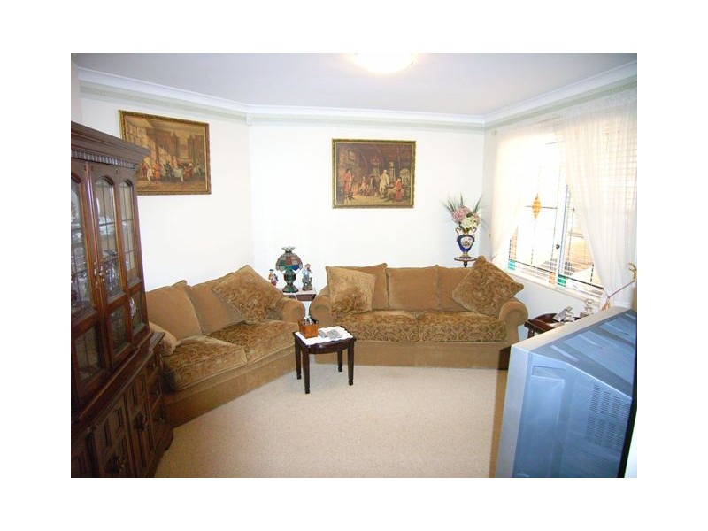 28 Houghton Drive, Carramar WA 6031