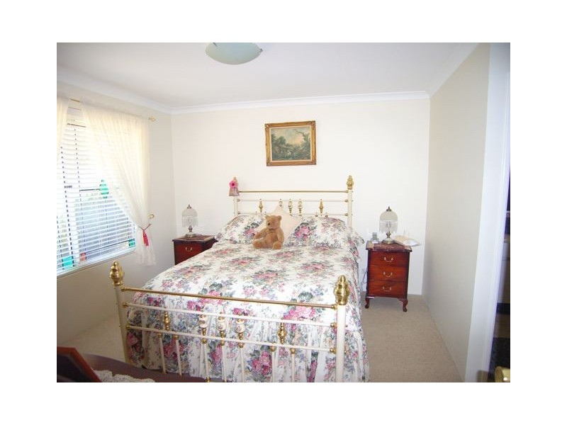 28 Houghton Drive, Carramar WA 6031