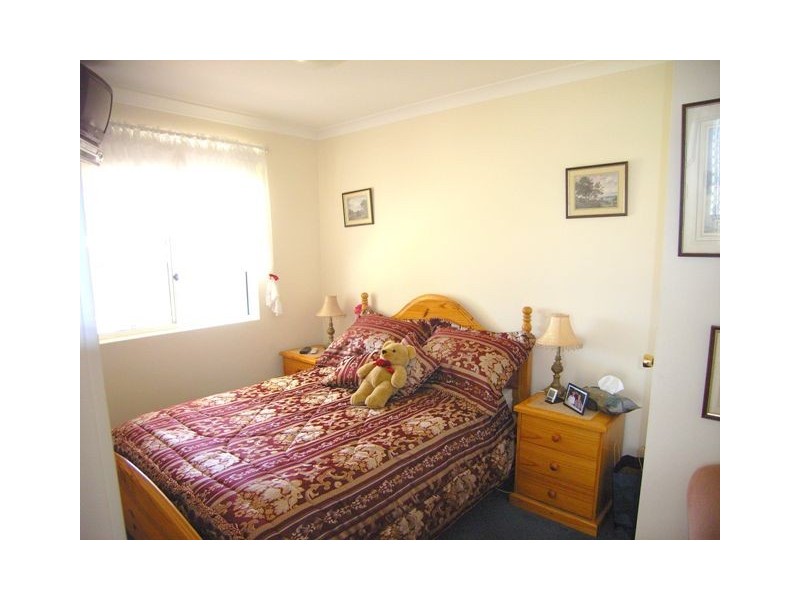 28 Houghton Drive, Carramar WA 6031