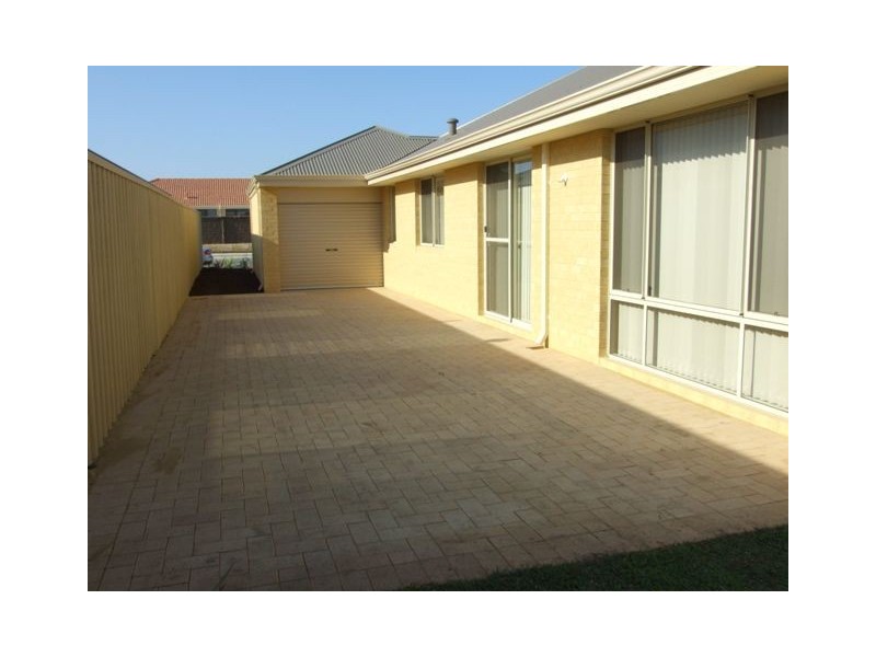 35 Huntly Avenue, Butler WA 6036