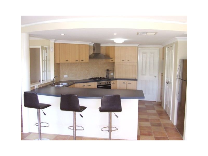 4  Jinkins Way, Madeley WA 6065