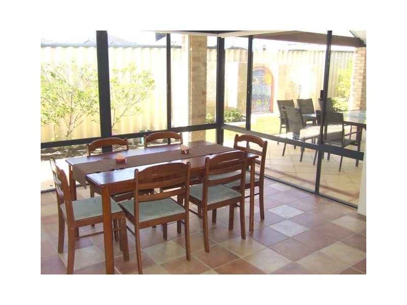 4  Jinkins Way, Madeley WA 6065