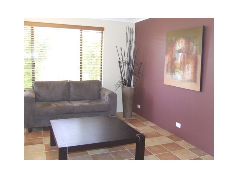 4  Jinkins Way, Madeley WA 6065