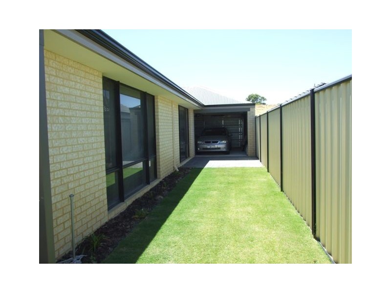 112  Liberty Drive, Clarkson WA 6030