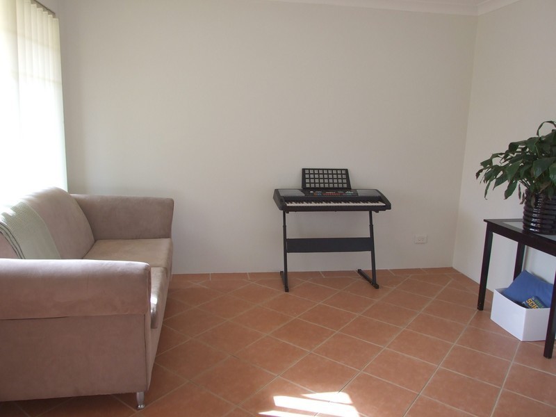 5  Burnett Drive, Clarkson WA 6030