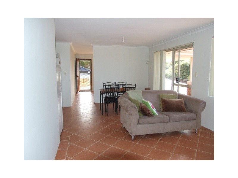 5  Burnett Drive, Clarkson WA 6030