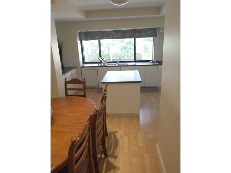 5  Keatons Lane, Iluka WA 6028