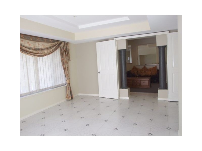 5  Keatons Lane, Iluka WA 6028