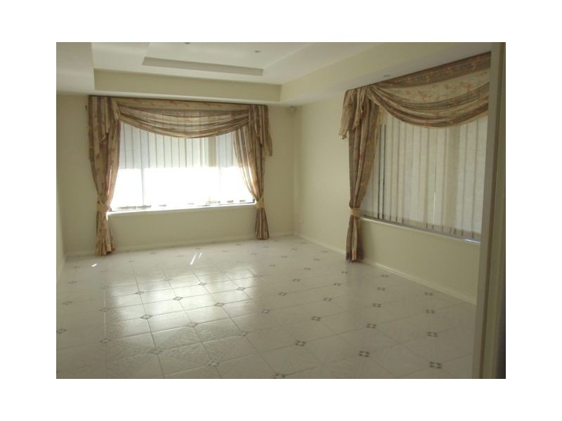 5  Keatons Lane, Iluka WA 6028