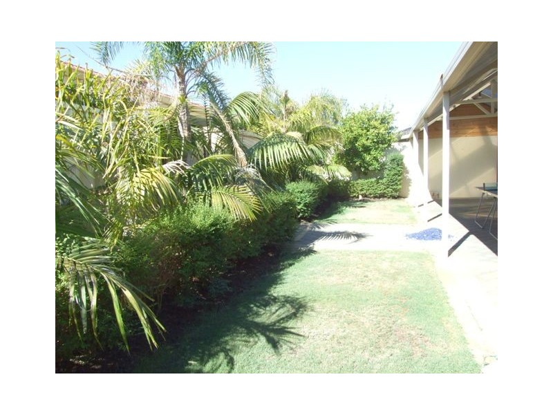 5  Keatons Lane, Iluka WA 6028