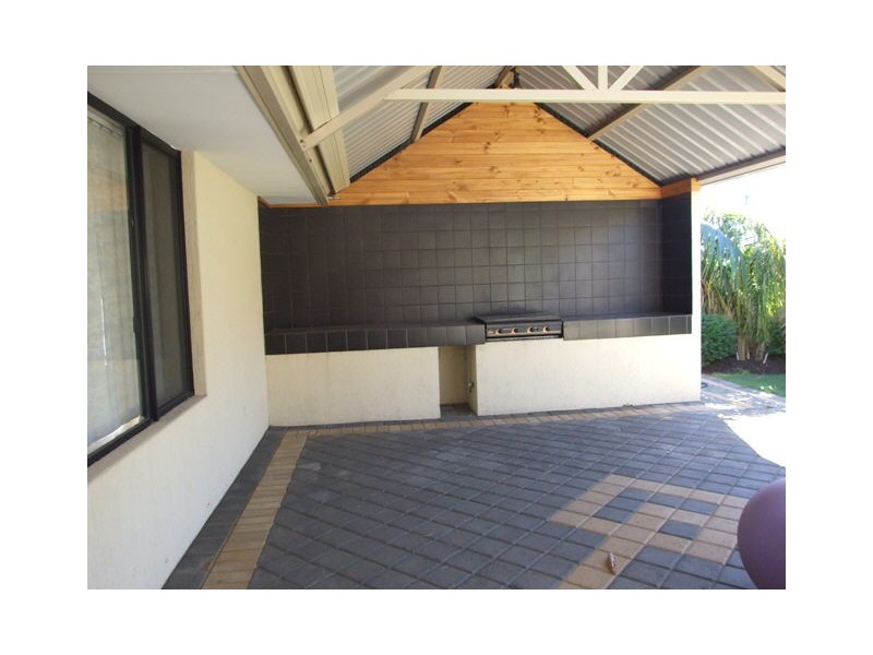 5  Keatons Lane, Iluka WA 6028