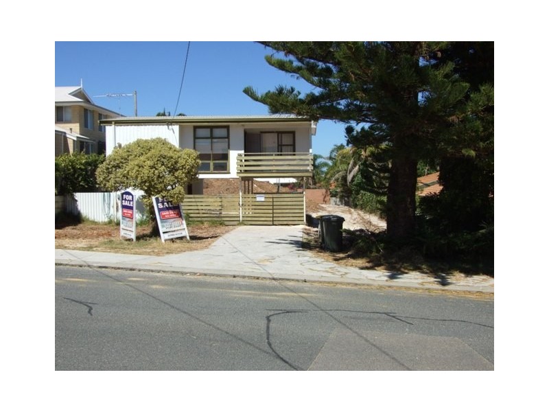 1/22 Iluka Avenue, Mullaloo WA 6027