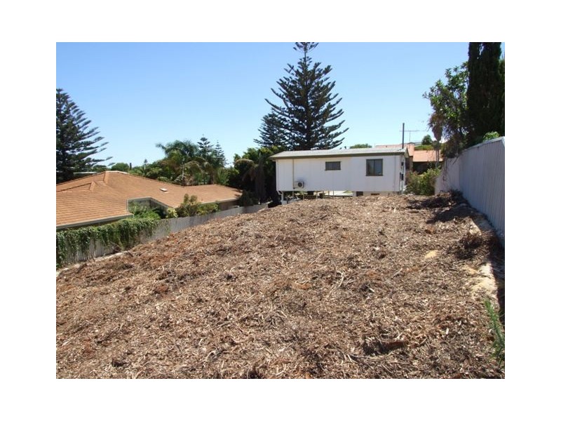 2/22 Iluka Avenue, Mullaloo WA 6027