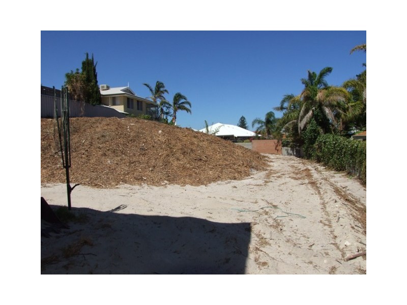 2/22 Iluka Avenue, Mullaloo WA 6027