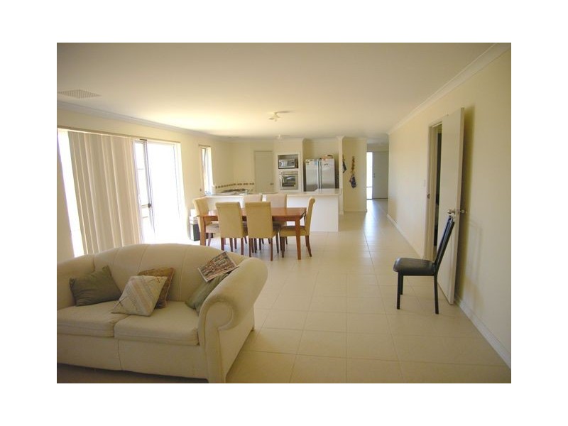 4  Vickery Loop, Clarkson WA 6030