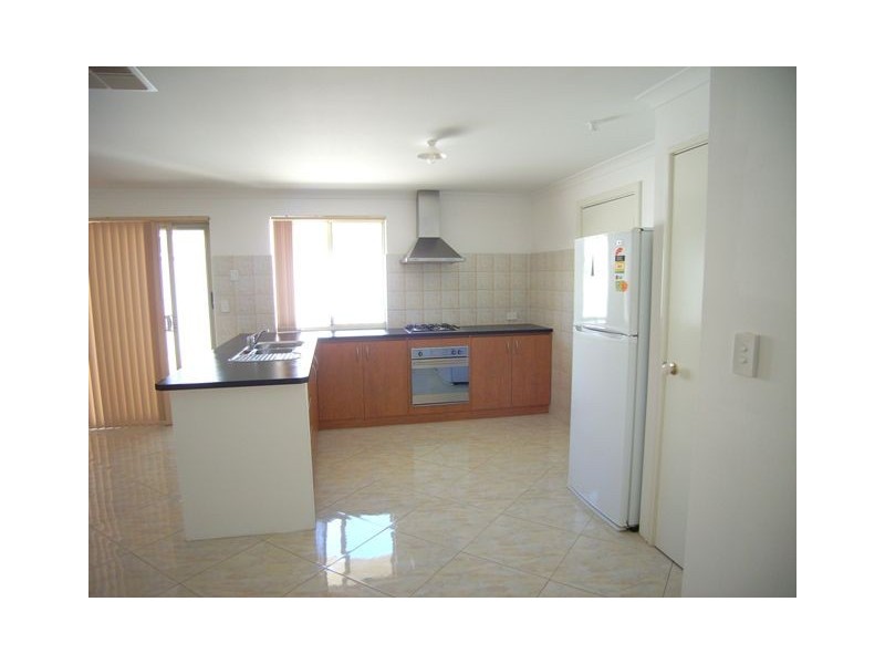 27 Chiba Street, Merriwa WA 6030