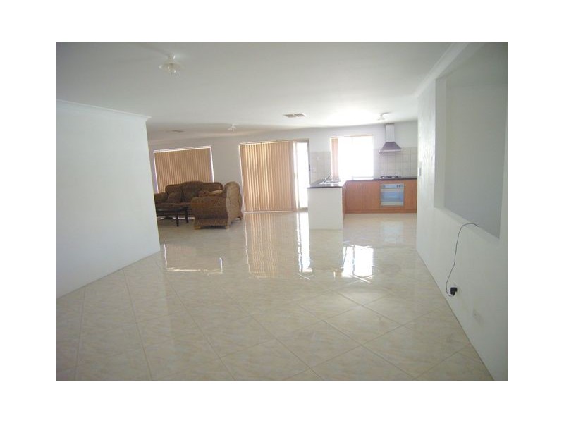 27 Chiba Street, Merriwa WA 6030