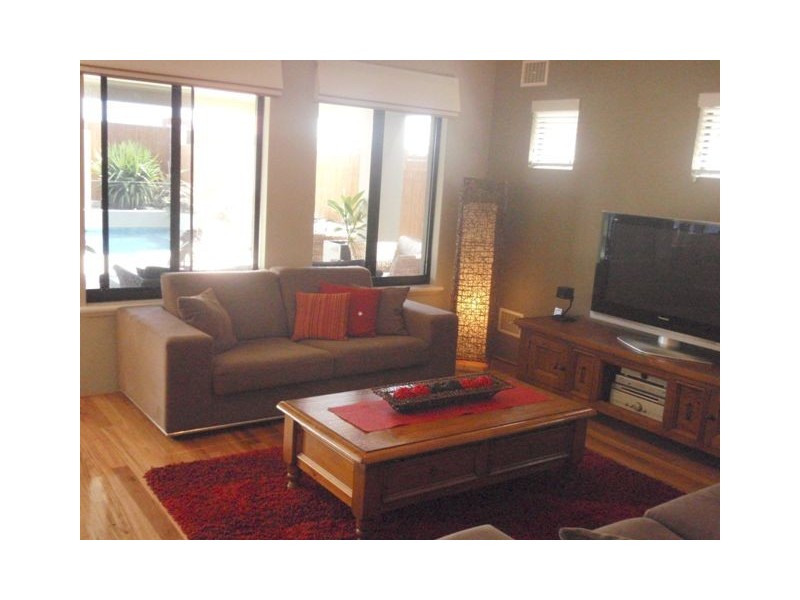 35 Halifax Boulevard, Mindarie WA 6030