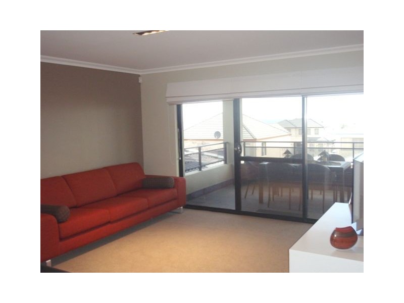 35 Halifax Boulevard, Mindarie WA 6030