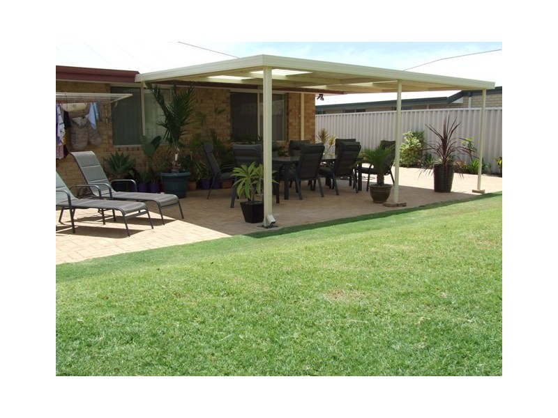 111 St Barnabas Boulevard, Quinns Rocks WA 6030