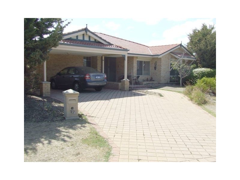 12 Seamill Glen, Kinross WA 6028