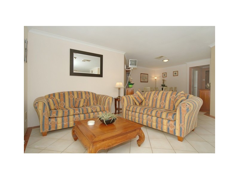 6  Doon Court, Kinross WA 6028