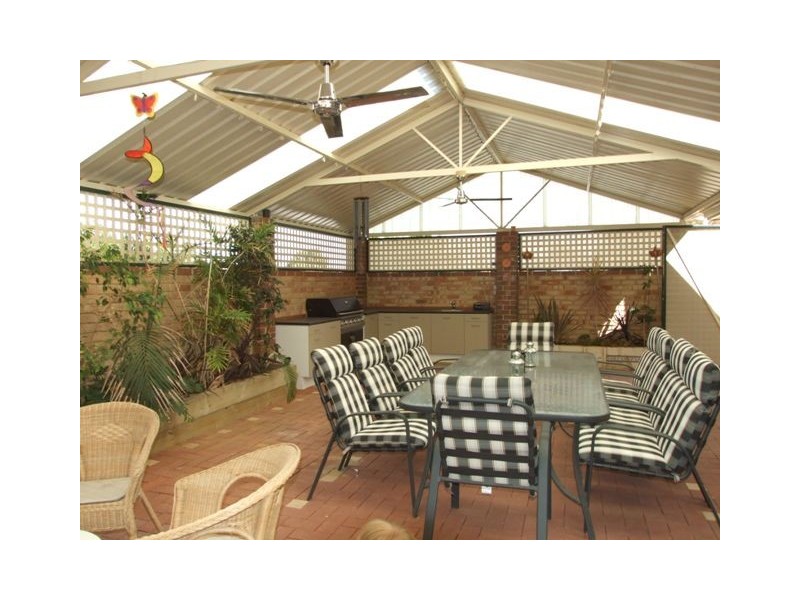 6 Earlsferry Green, Kinross WA 6028