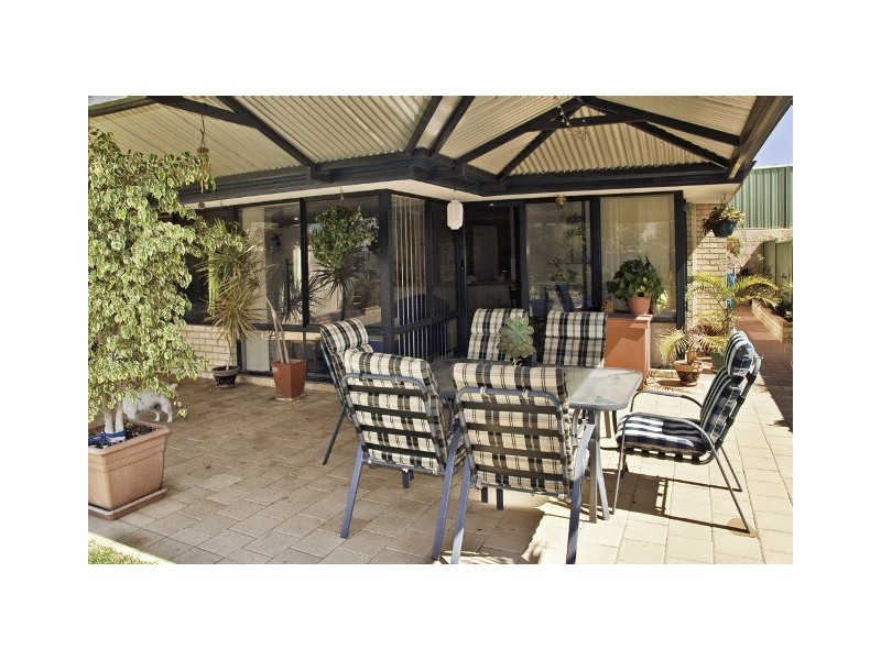 27 Seagrove Blvd, Merriwa WA 6030