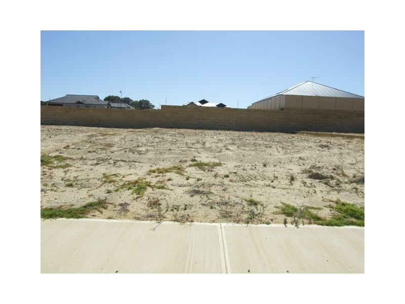 15  Abrolhos Close, Two Rocks WA 6037