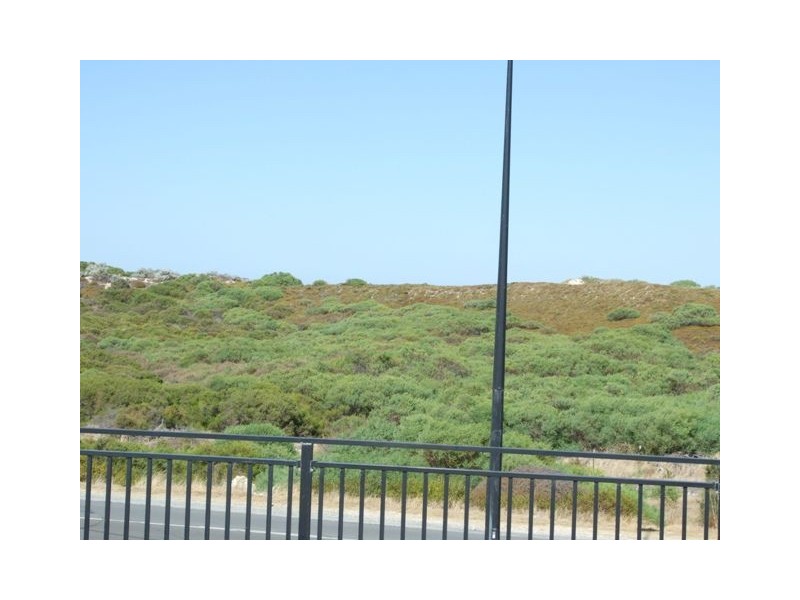 15  Abrolhos Close, Two Rocks WA 6037