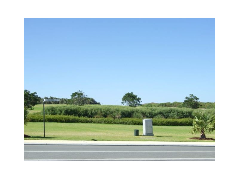 15  Abrolhos Close, Two Rocks WA 6037