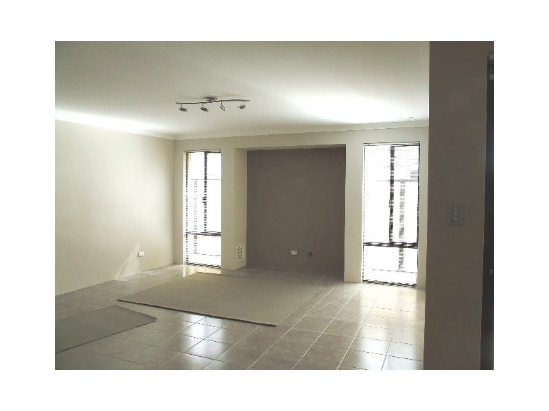 6 Liberty Drive, Clarkson WA 6030