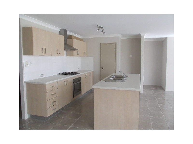 6 Liberty Drive, Clarkson WA 6030