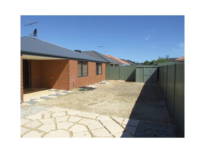 12  Noosa Walk, Merriwa WA 6030