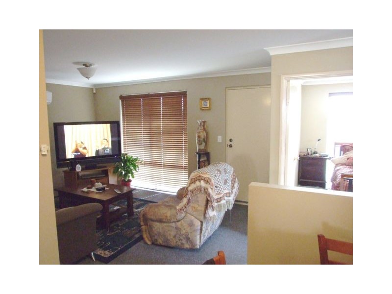 113  St Barnabas Boulevard, Quinns Rocks WA 6030