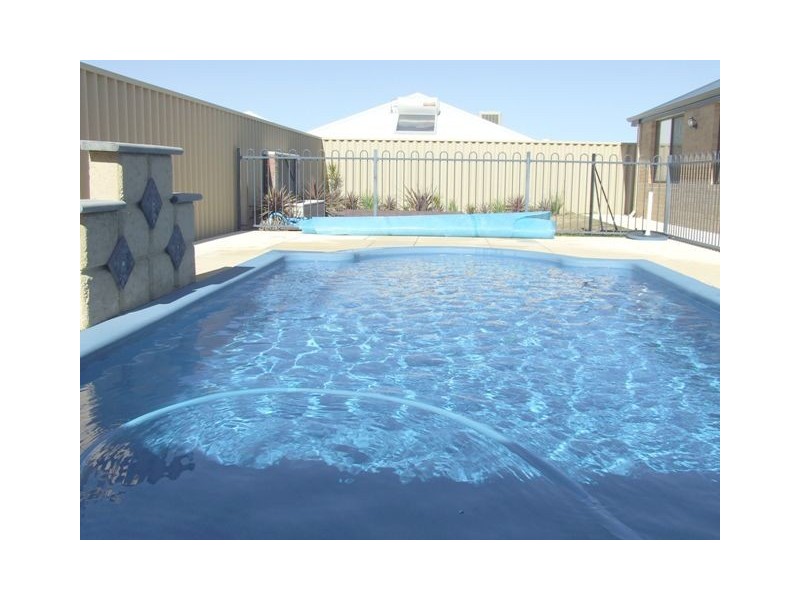 4 Lavenham Street, Butler WA 6036