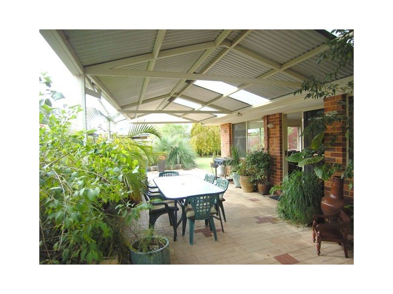 47  Houghton Drive, Carramar WA 6031