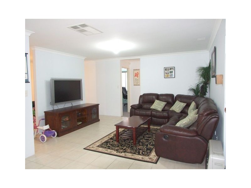 14 Burnett Drive, Clarkson WA 6030