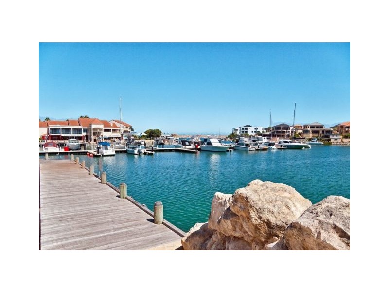 73  Limetree Circuit, Mindarie WA 6030