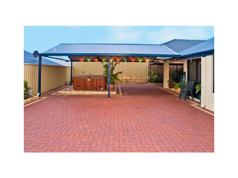 14 Kilgetty Gate, Butler WA 6036